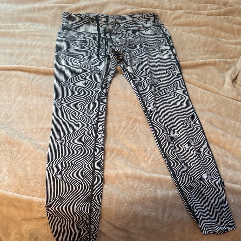 Nike Monochrome Swirl Leggings